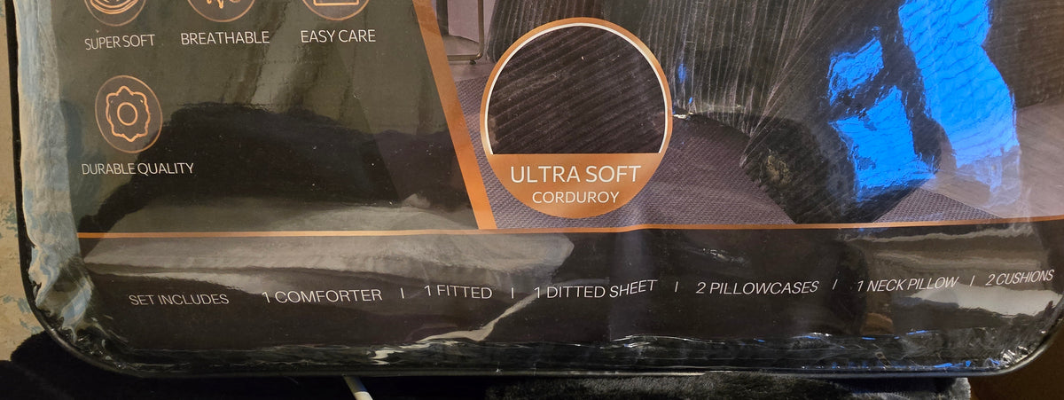 Luxury 7 Piece Bedding Set - Size Double
